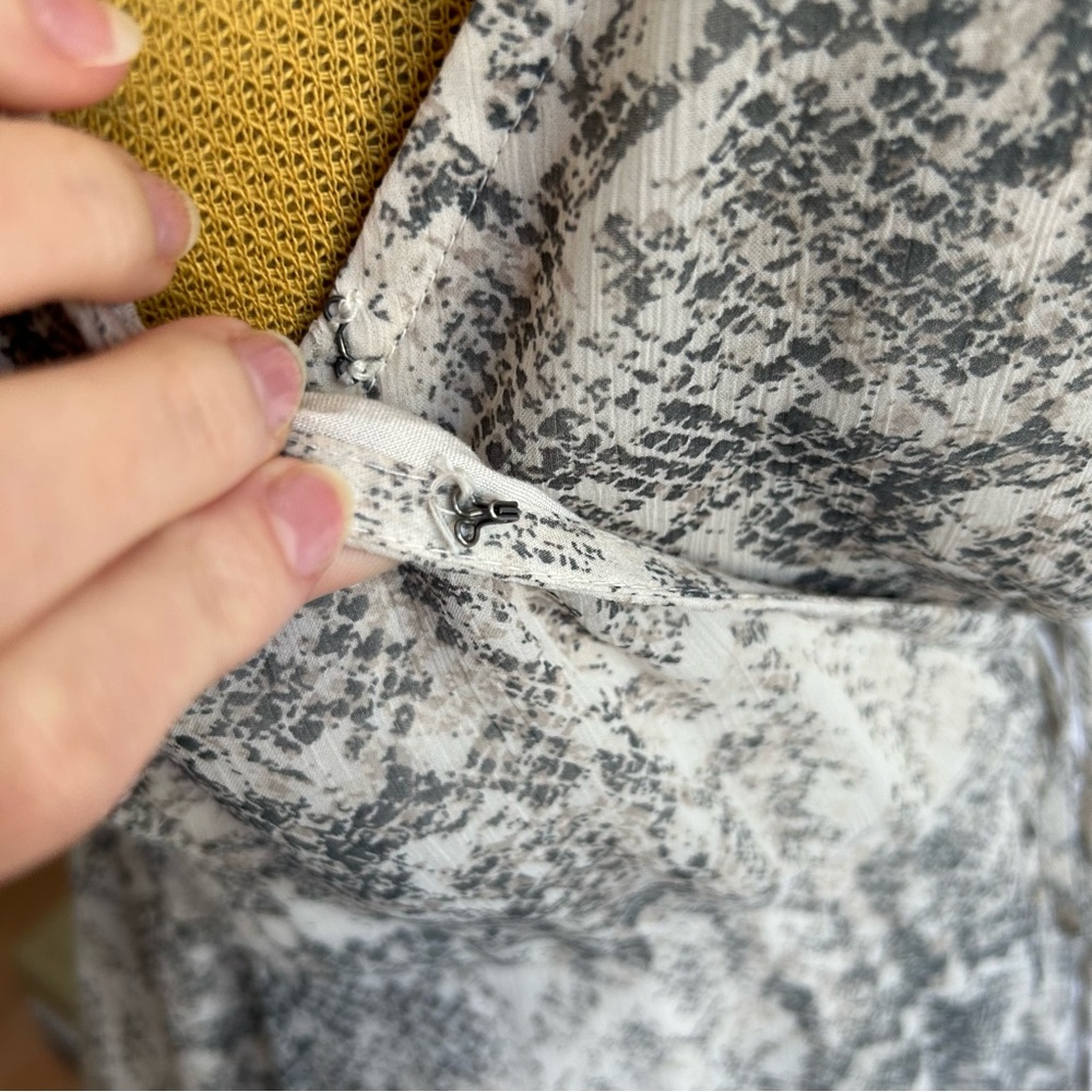 Abercrombie And Fitch Snakeskin Pattern Grey Wrap… - image 3